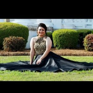 BLACK and GOLD Sharing Elegance Prom Dress